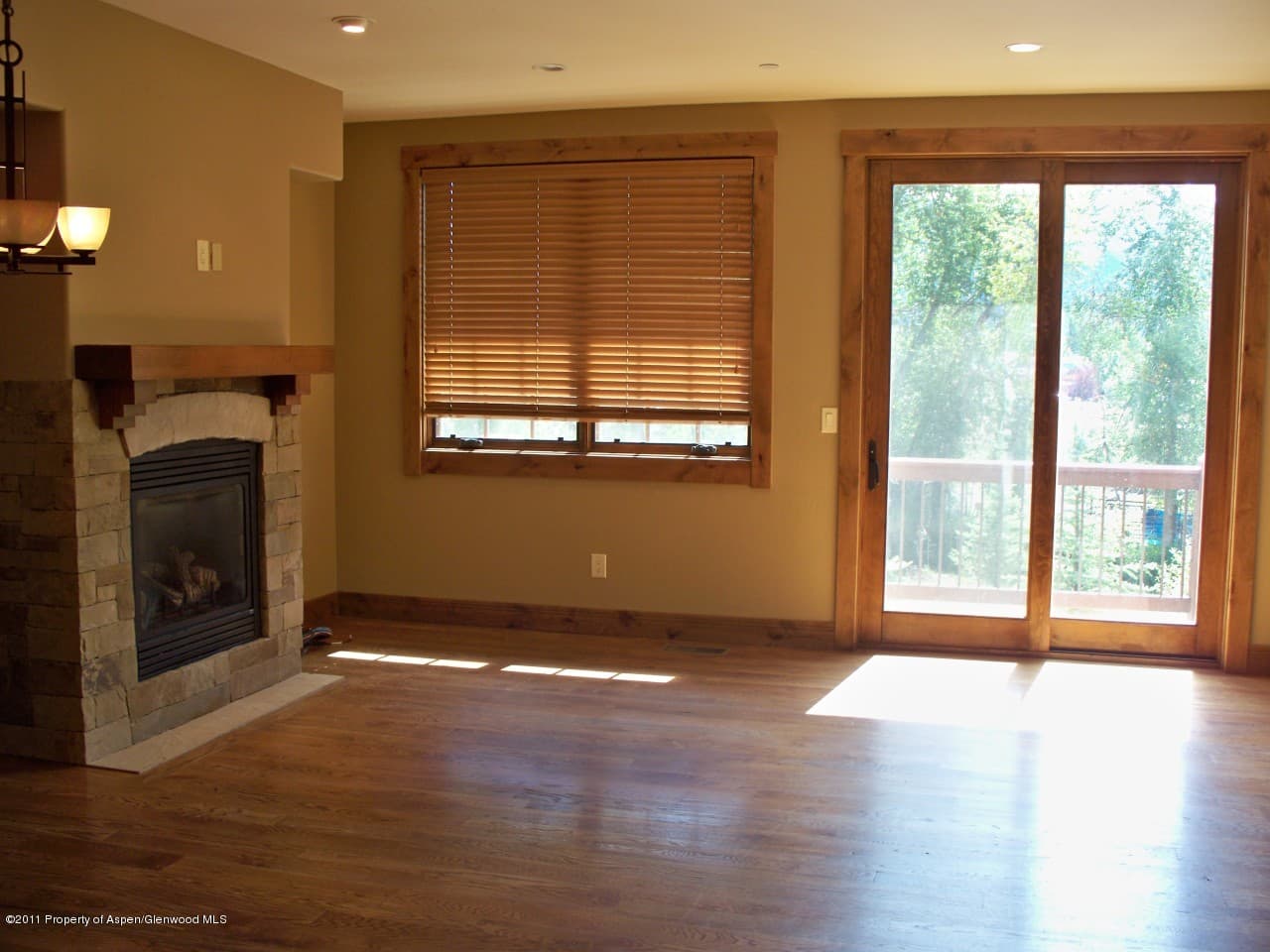 162 Juniper Street - Photo 3