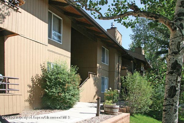 35 Lower Woodbridge Rd #169 169 - Photo 4