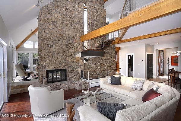 824 Sinclair Road - Photo 2