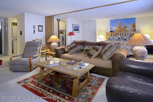 150 Carriage Way #4 - Photo 5