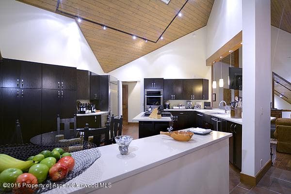 1668 Wood Road - Photo 5
