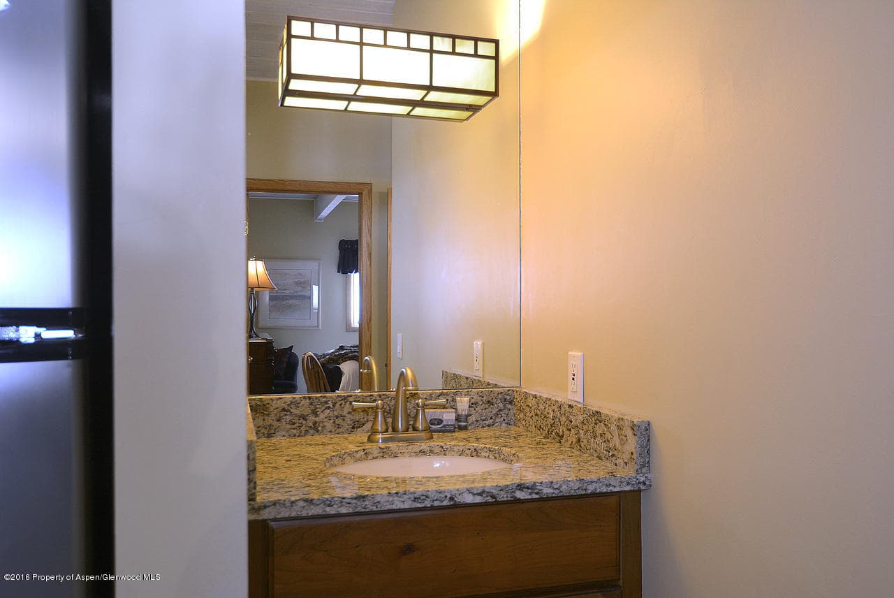 690 Carriage Way B-2g - Photo 7