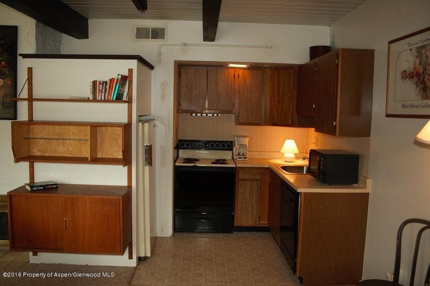 600 Carriage Way K-8 - Photo 5