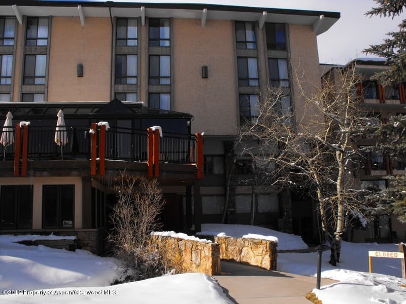 300 Carriage Way #624 - Photo 4