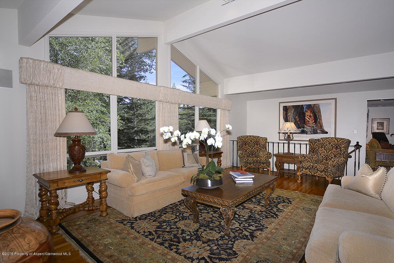 462 Maple Ridge Lane - Photo 2