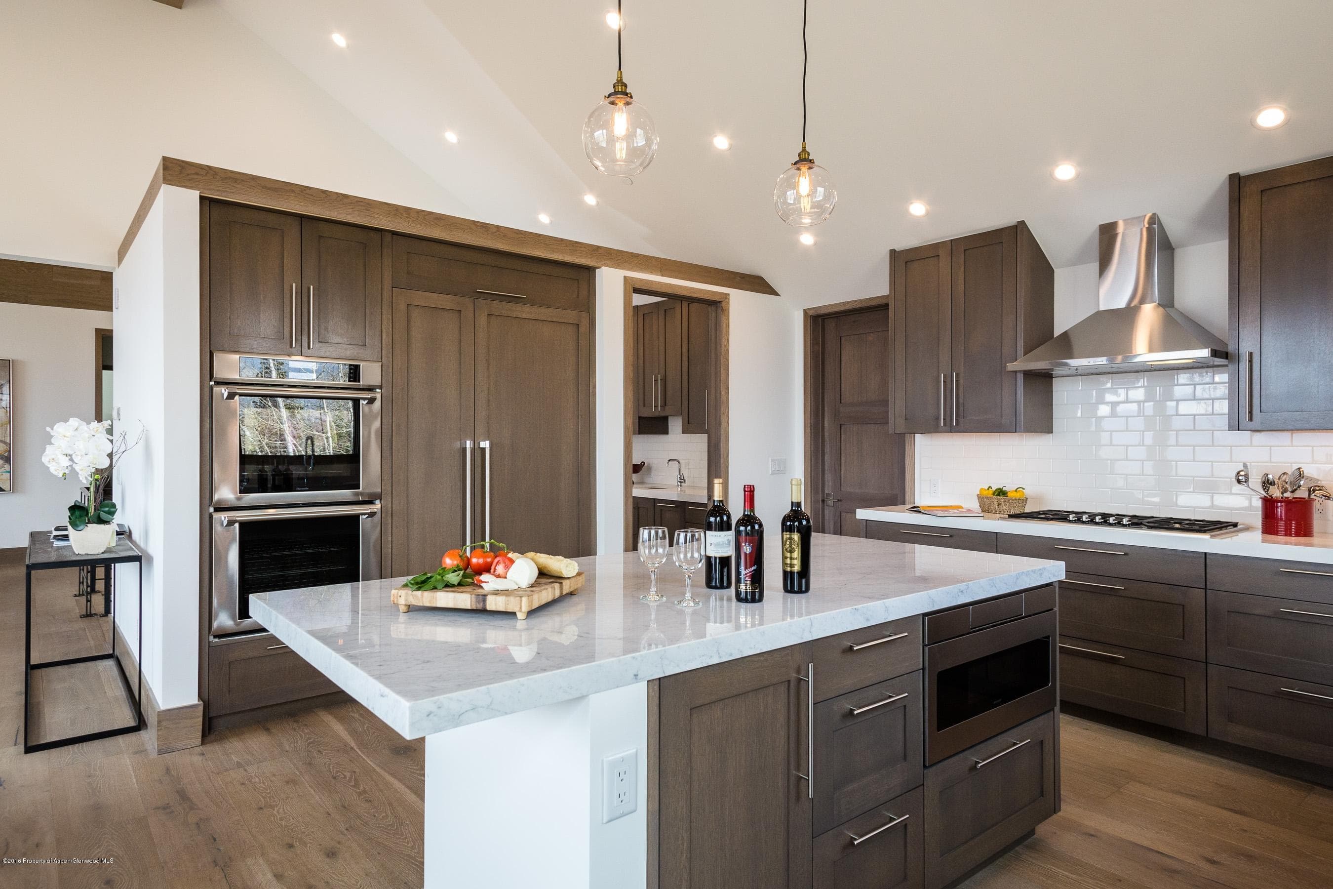 1382 Faraway Road - Photo 7