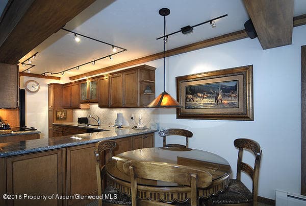 70 Gallun Lane 205-B - Photo 9
