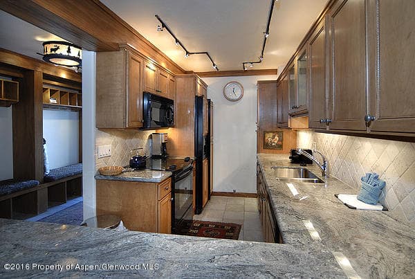 70 Gallun Lane 205-B - Photo 11