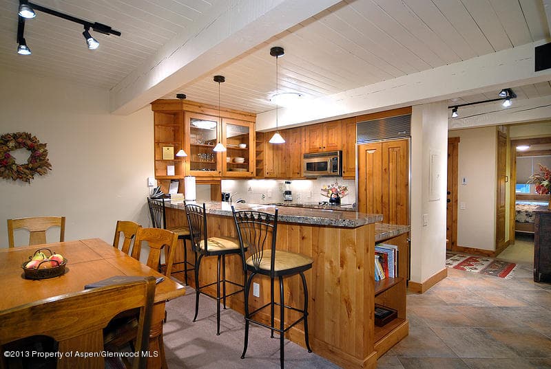 855 Carriage Way-Summit 106 Summit 106 - Photo 7