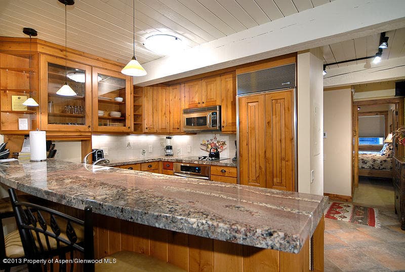 855 Carriage Way-Summit 106 Summit 106 - Photo 8
