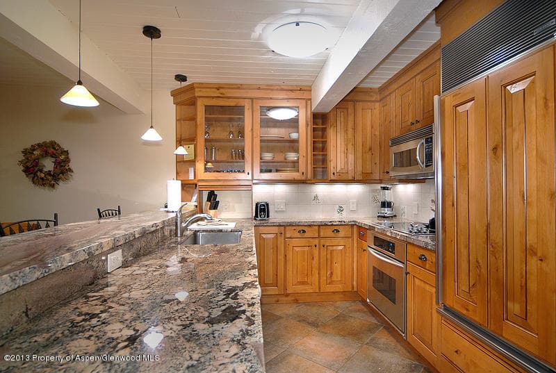 855 Carriage Way-Summit 106 Summit 106 - Photo 9