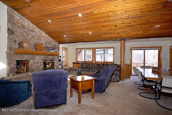 144 Meadow Road - Photo 3