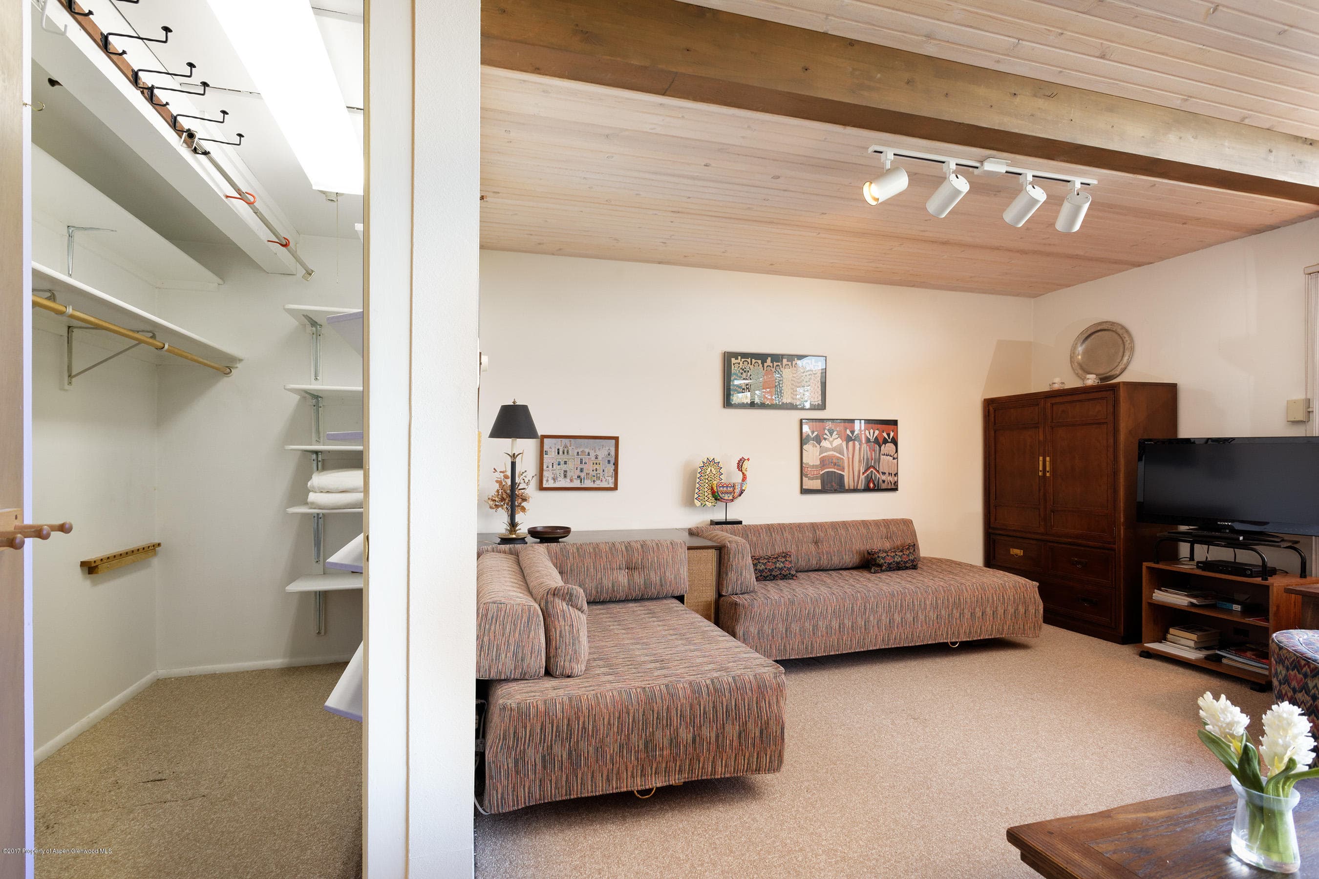 150 Carriage Way 39 - Photo 11