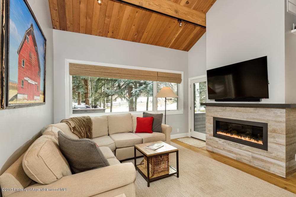 4000 Brush Creek Road 28 - Photo 5