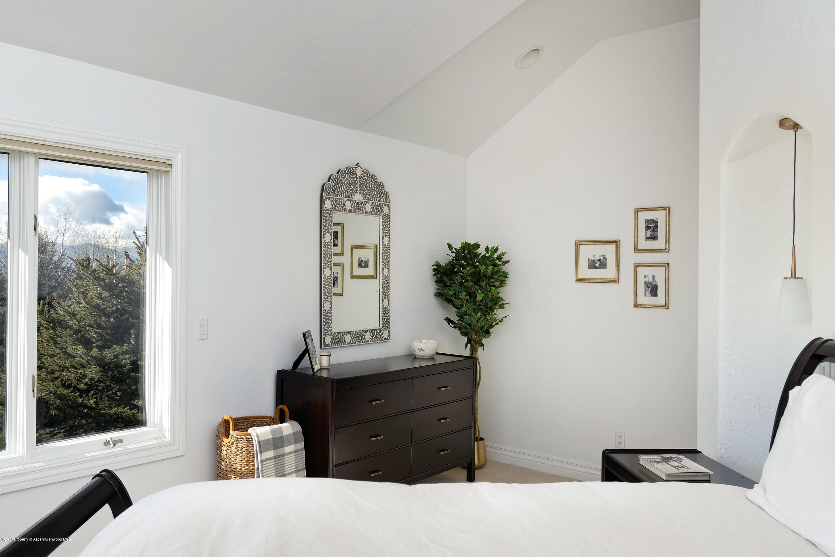 340 Fox Run Drive - Photo 11