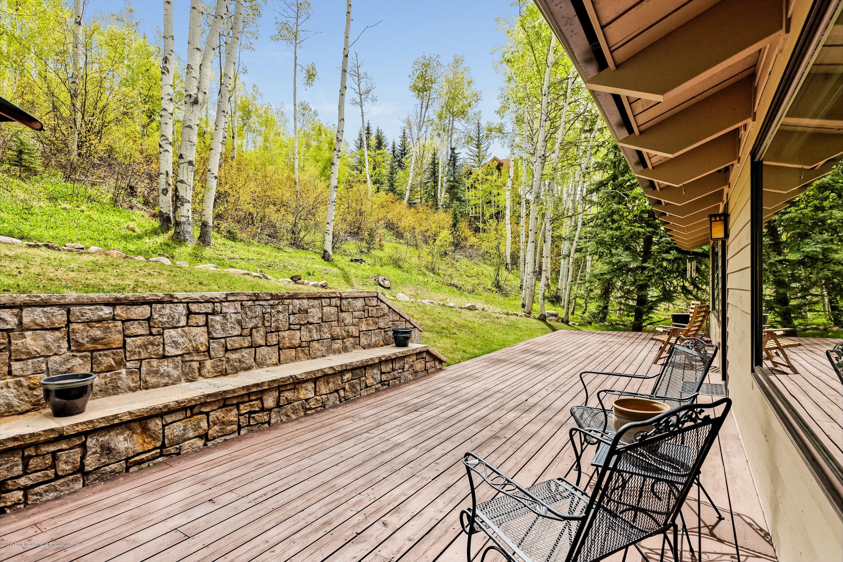 623 Faraway Road - Photo 5