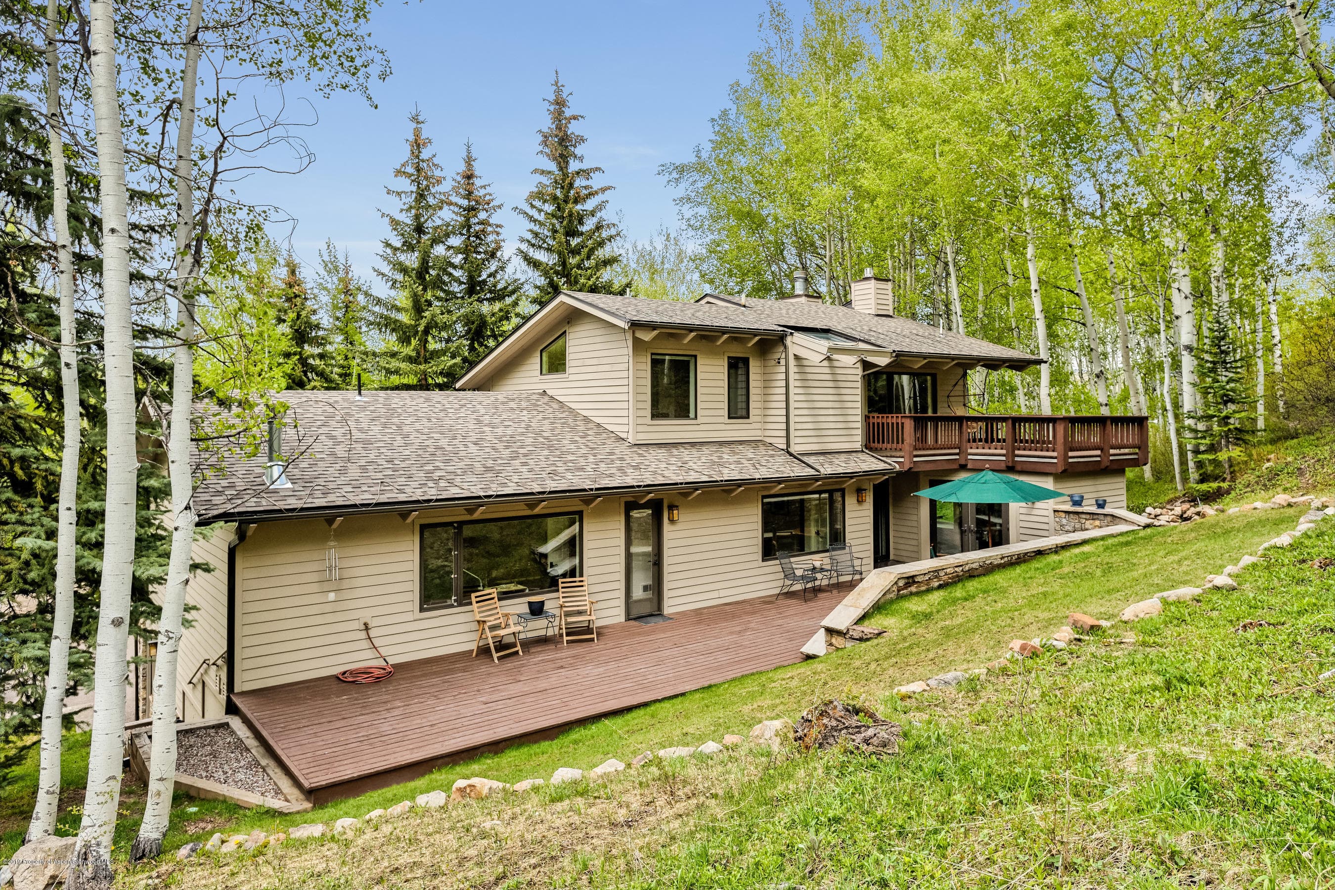 623 Faraway Road - Photo 3