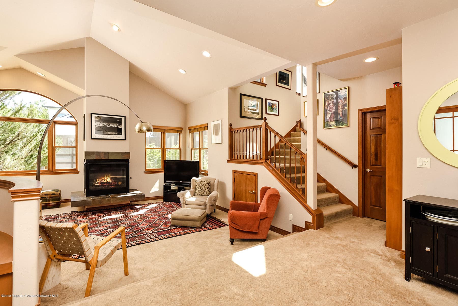 379 Meadowview Lane - Photo 3