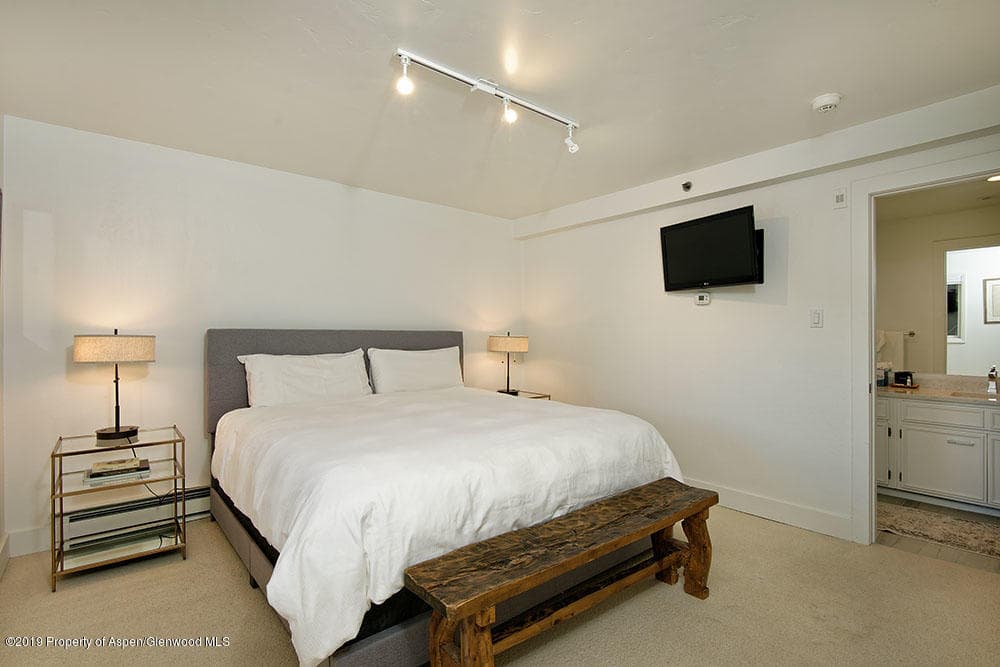 400 Wood Road 3213 - Photo 8