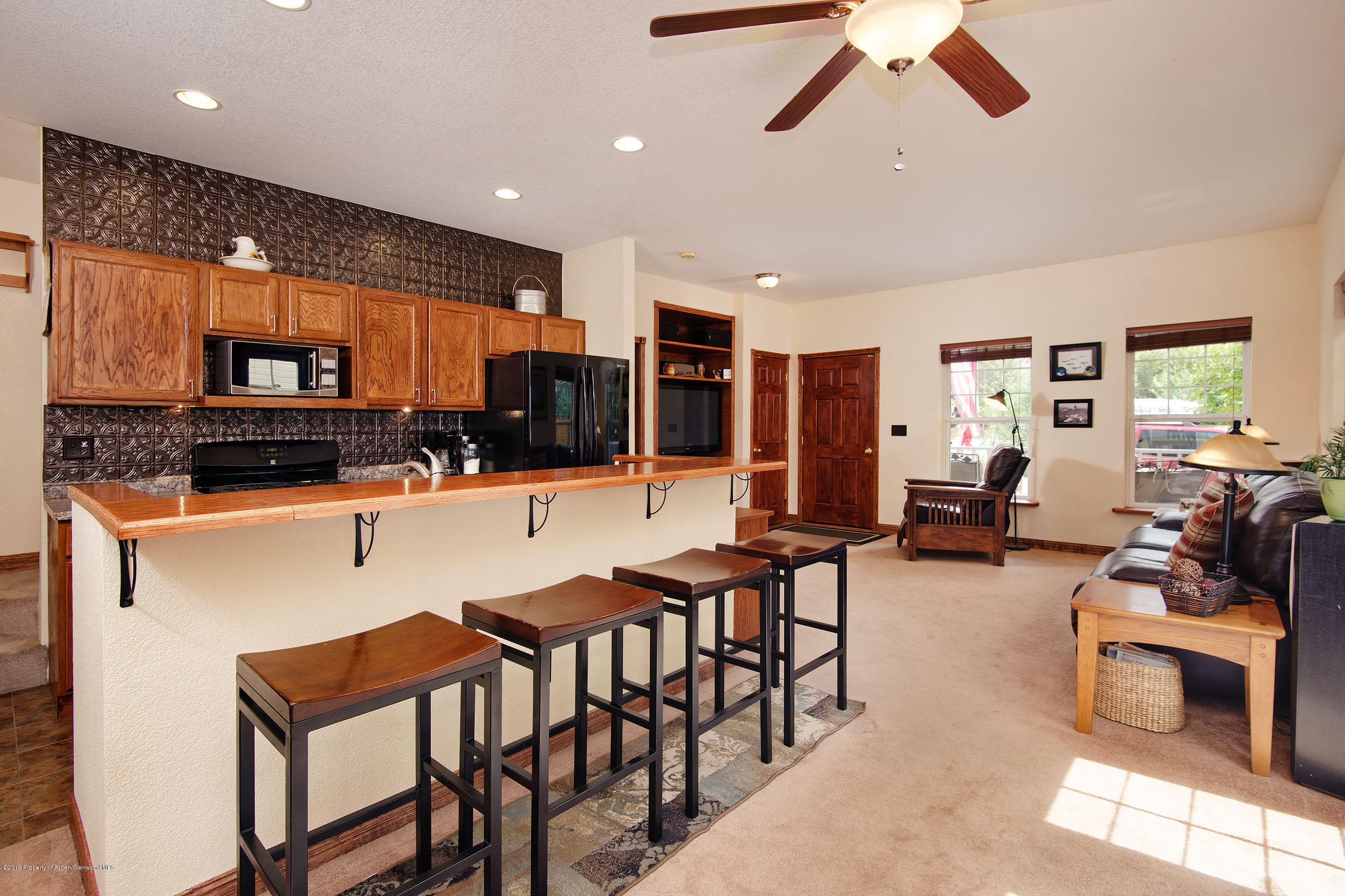 1656 Crawford Way - Photo 6