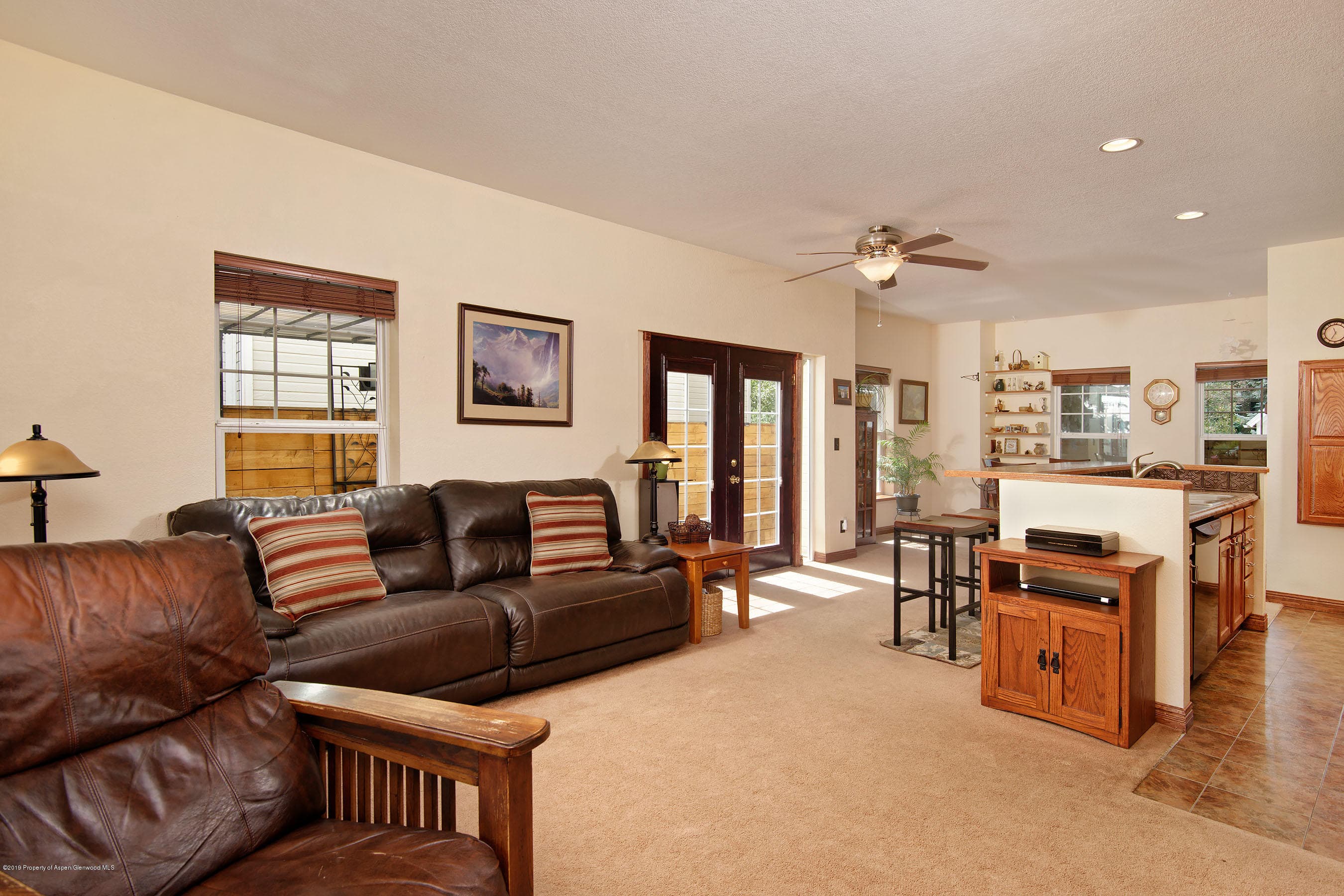 1656 Crawford Way - Photo 2