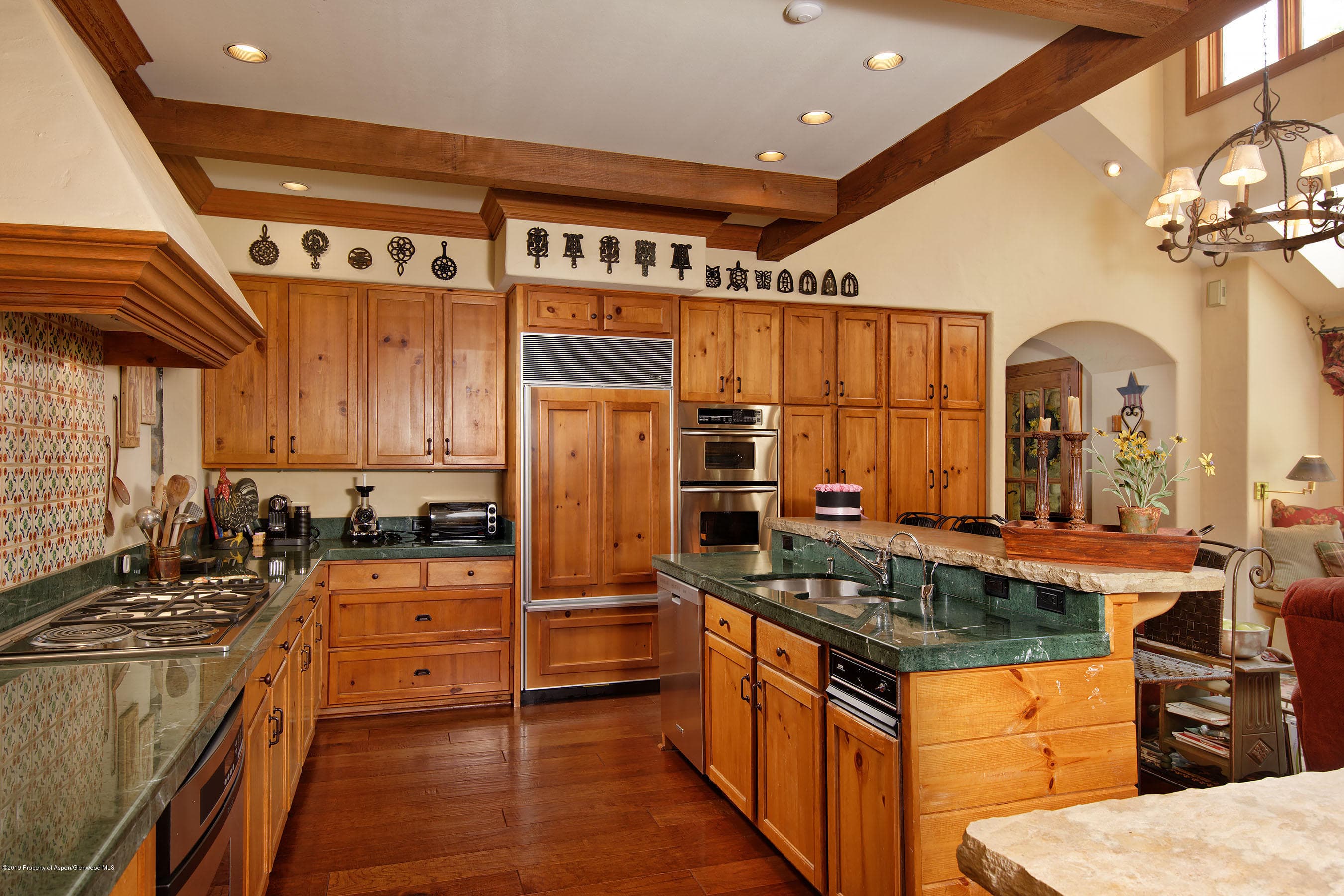 439 Maple Ridge Lane - Photo 10