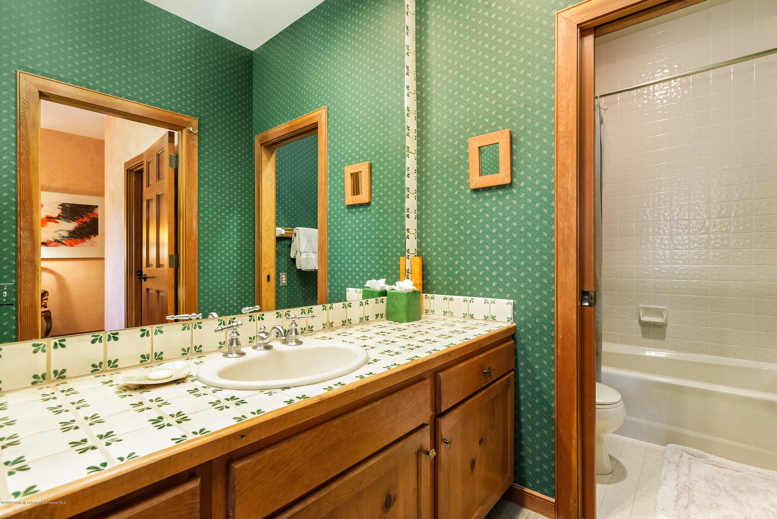 439 Maple Ridge Lane - Photo 5