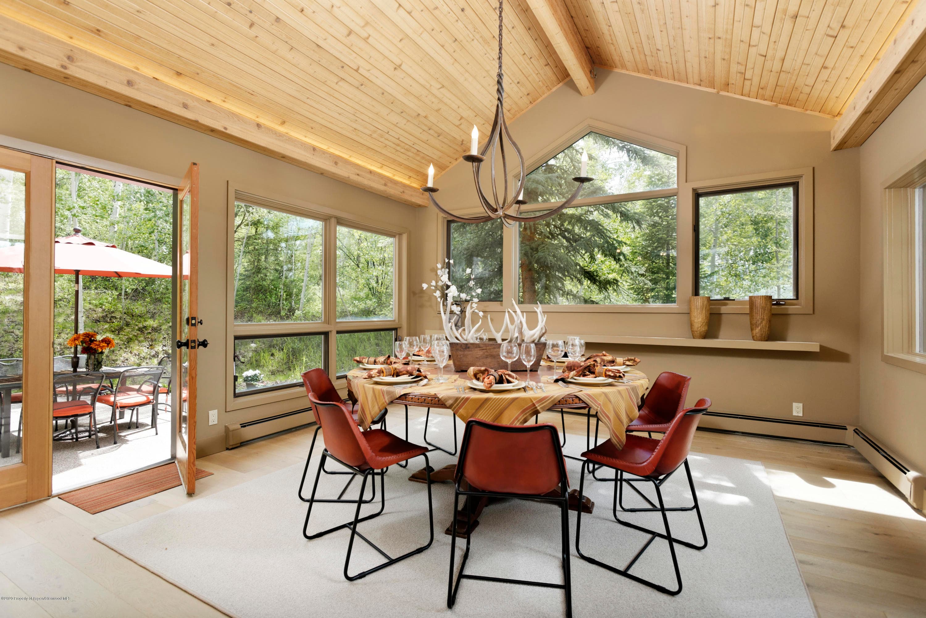 1084 Faraway Road - Photo 7