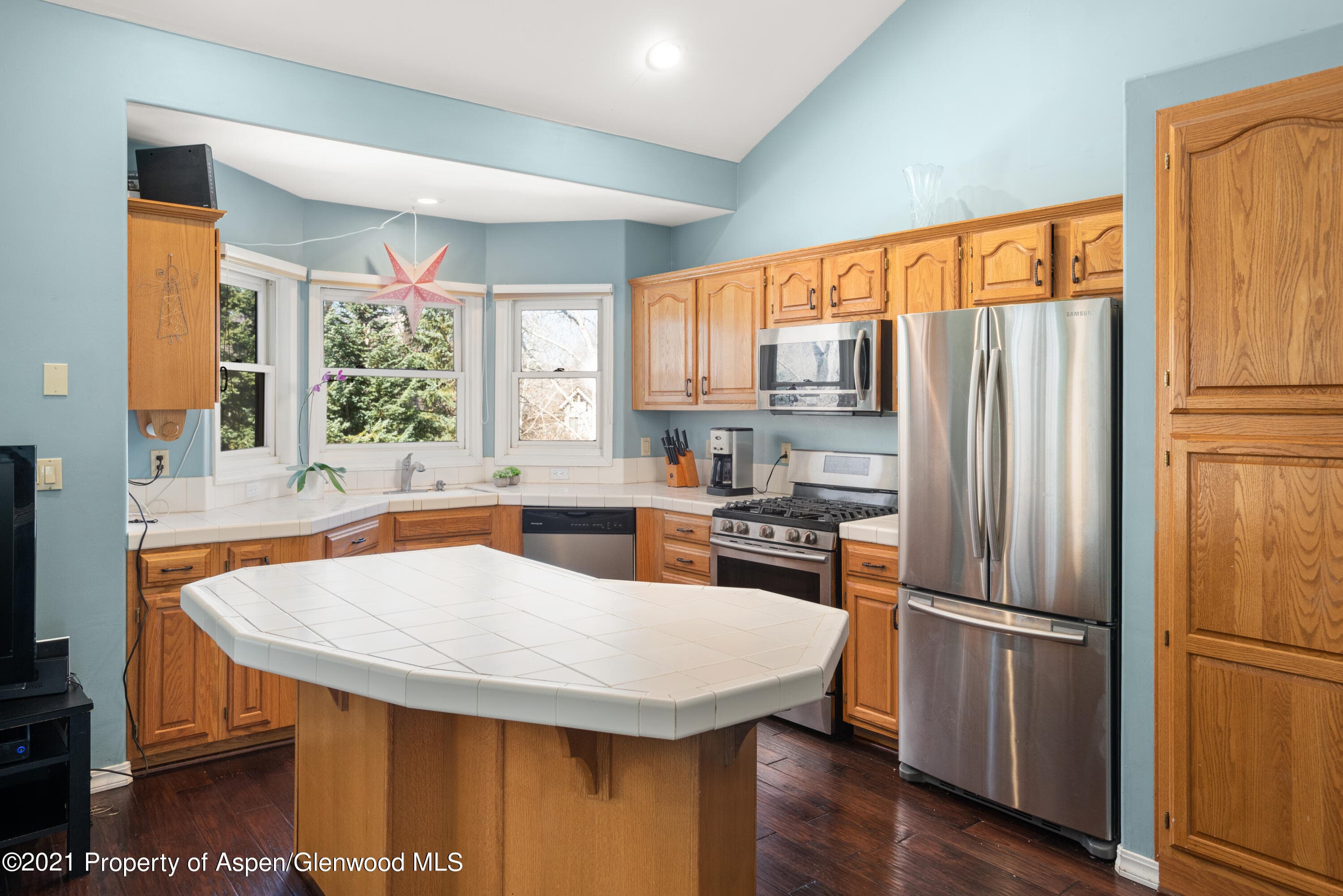 2023 Arbor Park Drive - Photo 2