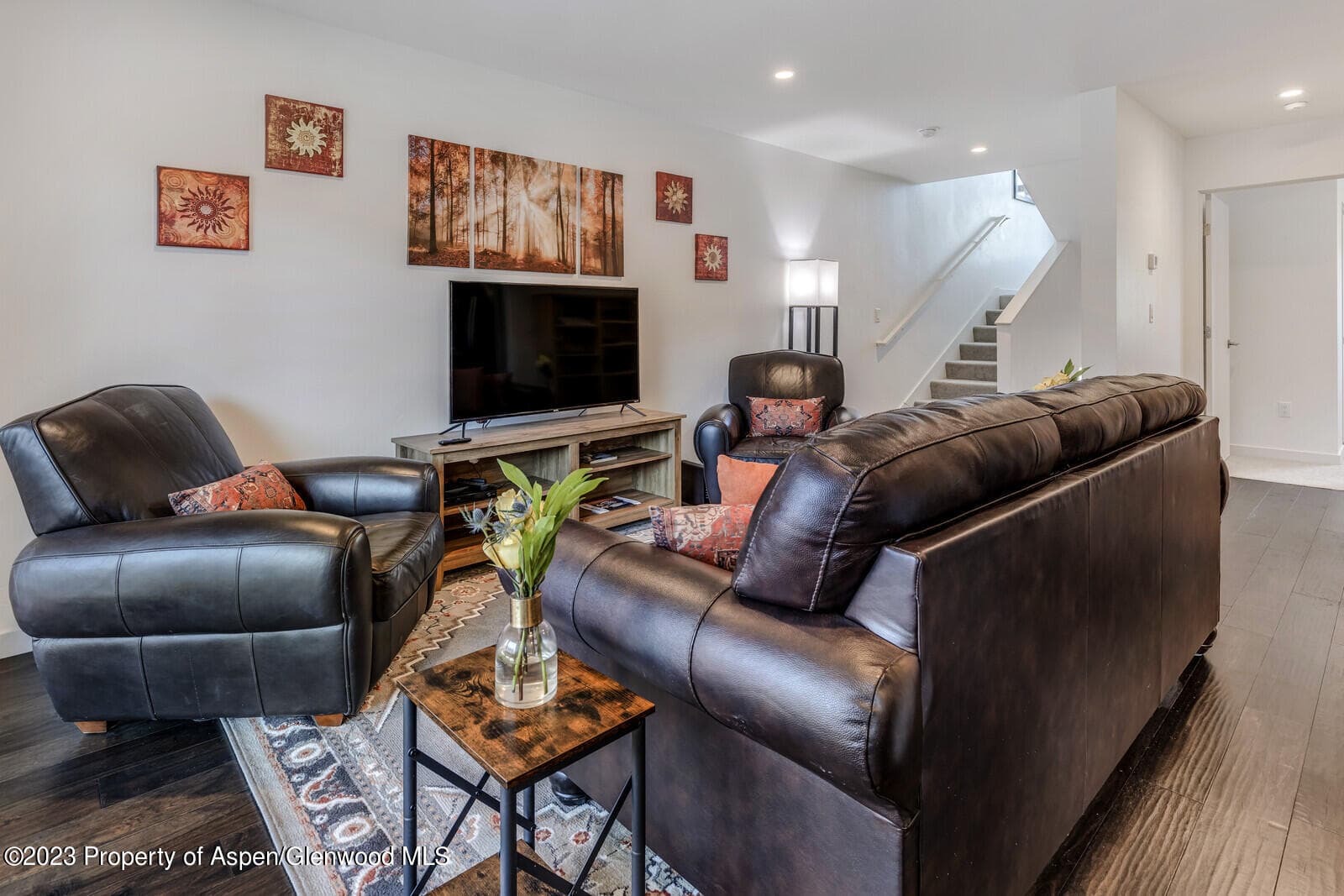 69 Village Ln - Photo 4