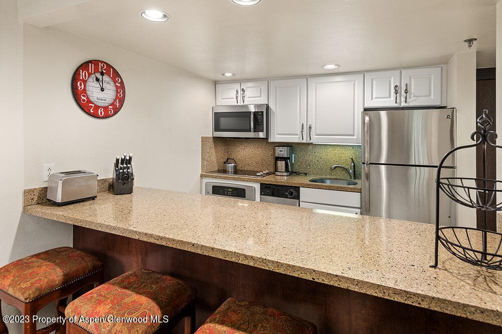30 Anderson Lane 803 - Photo 3
