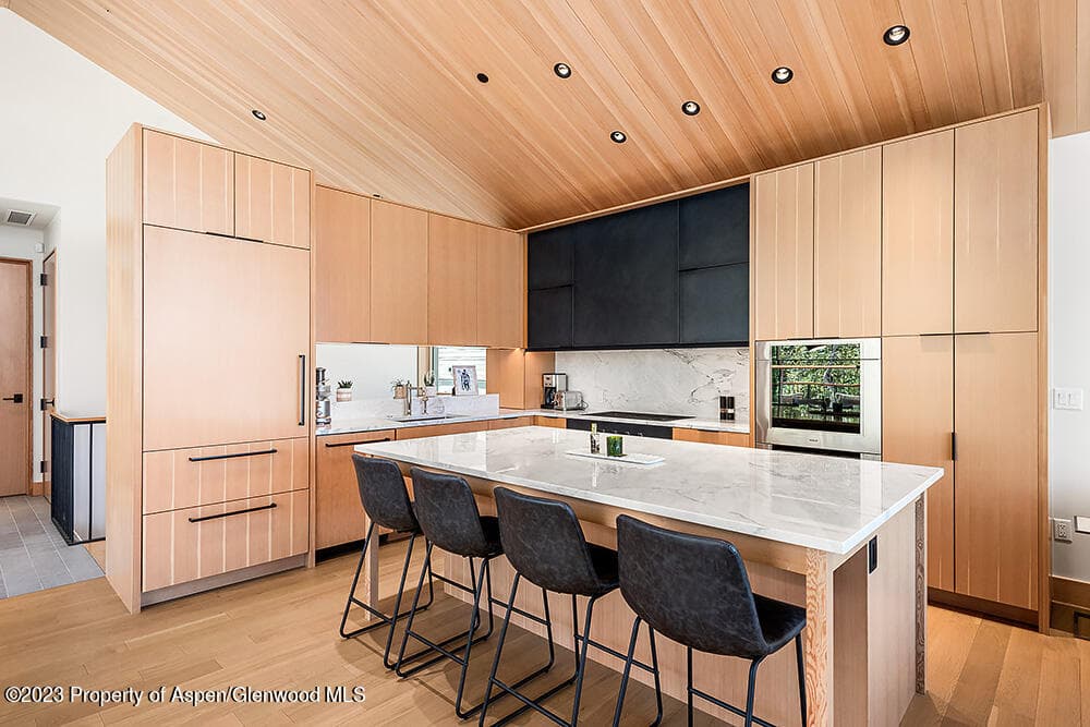411 Wood Road 3 - Photo 4