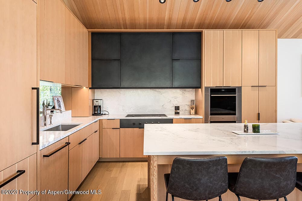 411 Wood Road 3 - Photo 3