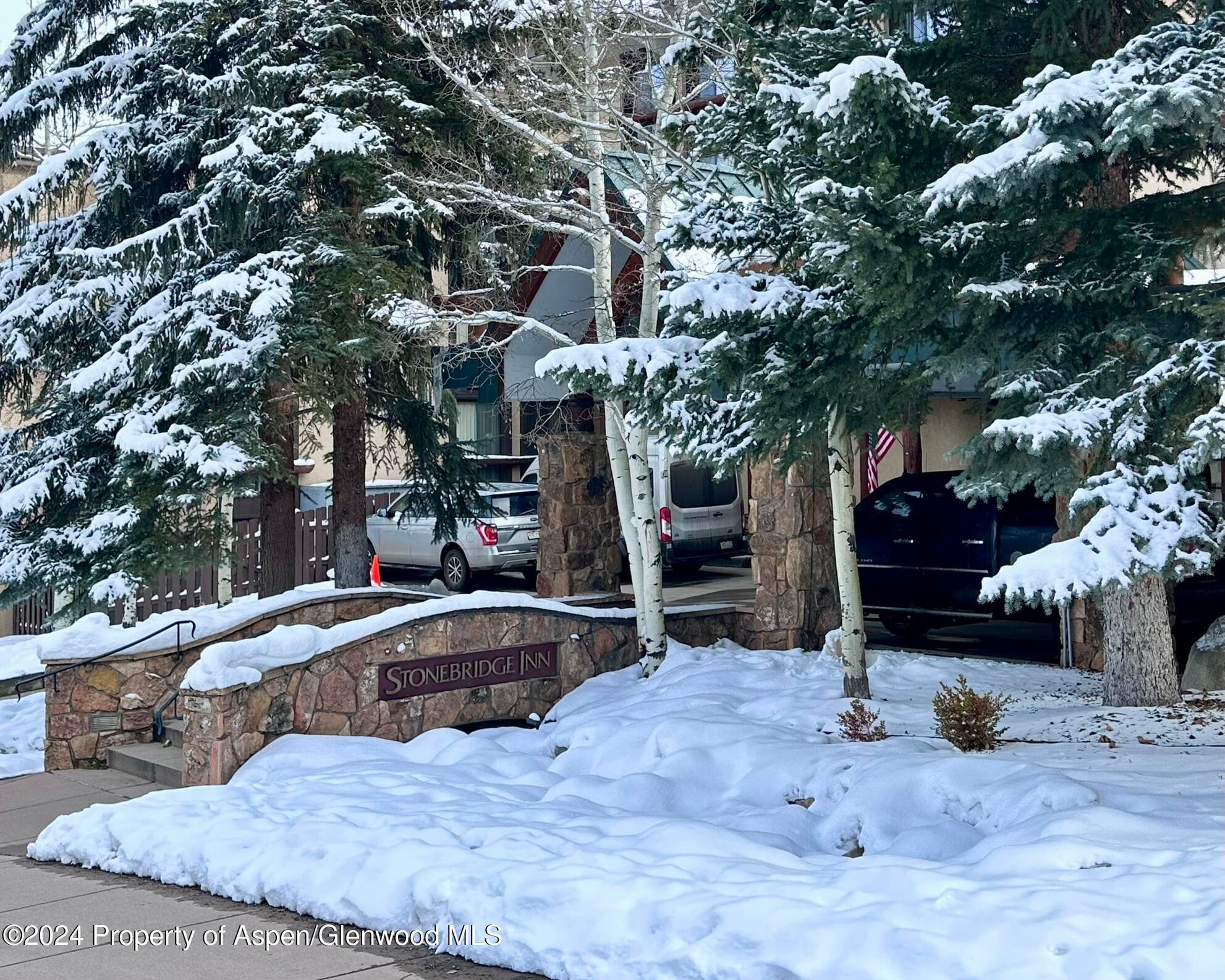 300 Carriage Way 510 - Photo 2