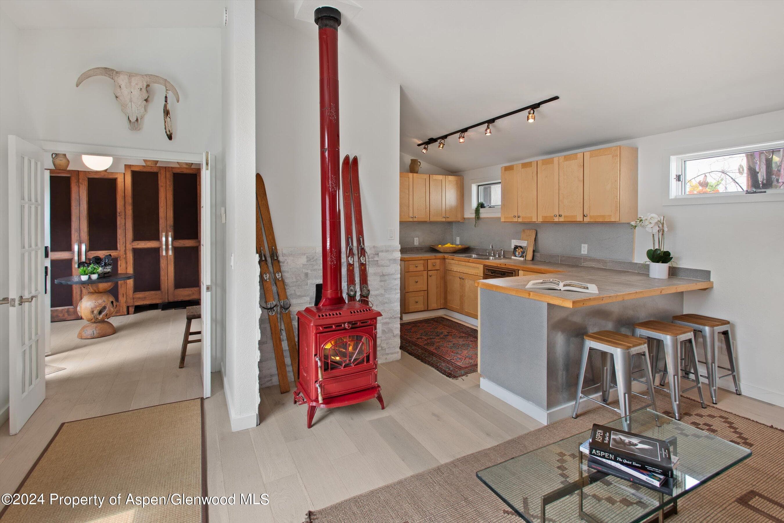 140 Maple Lane - Photo 12