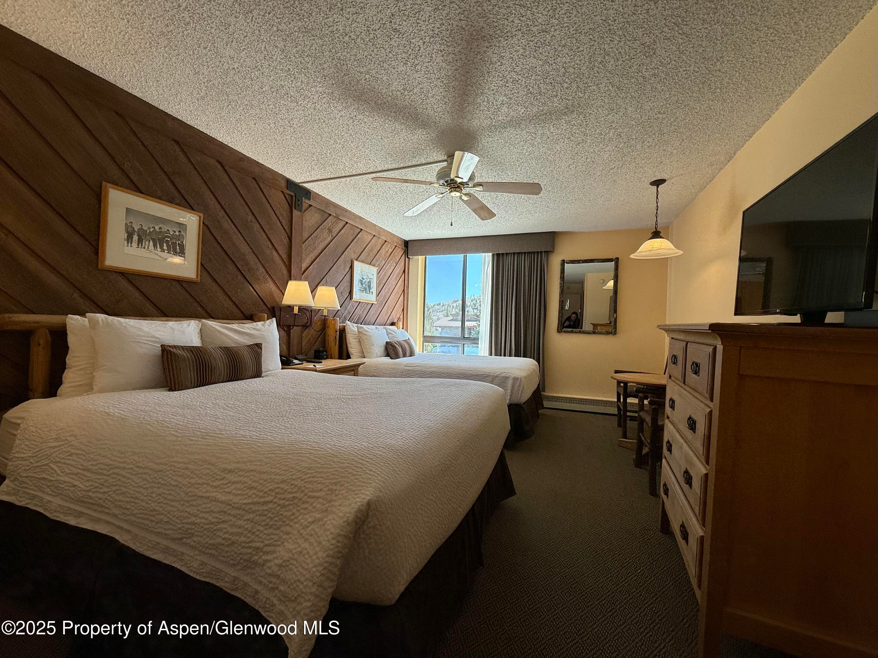 300 Carriage Way 521 - Photo 2