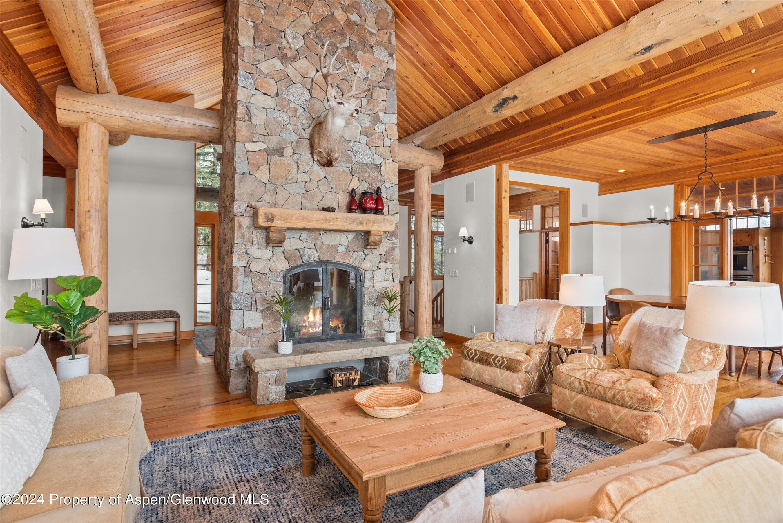 1614 Faraway Road - Photo 3