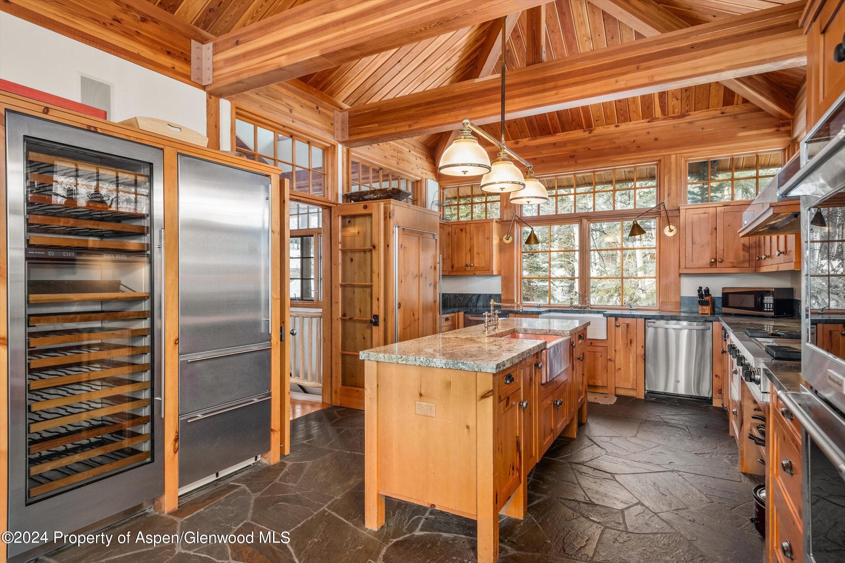 1614 Faraway Road - Photo 8