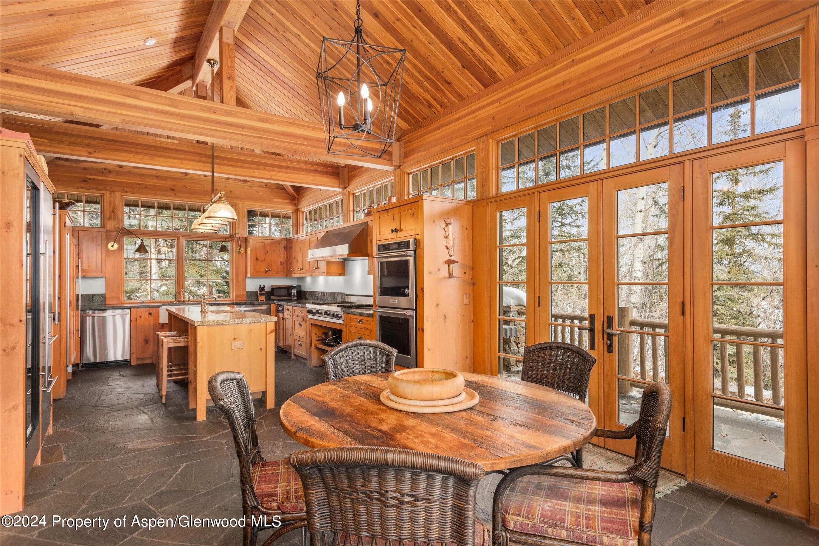 1614 Faraway Road - Photo 10