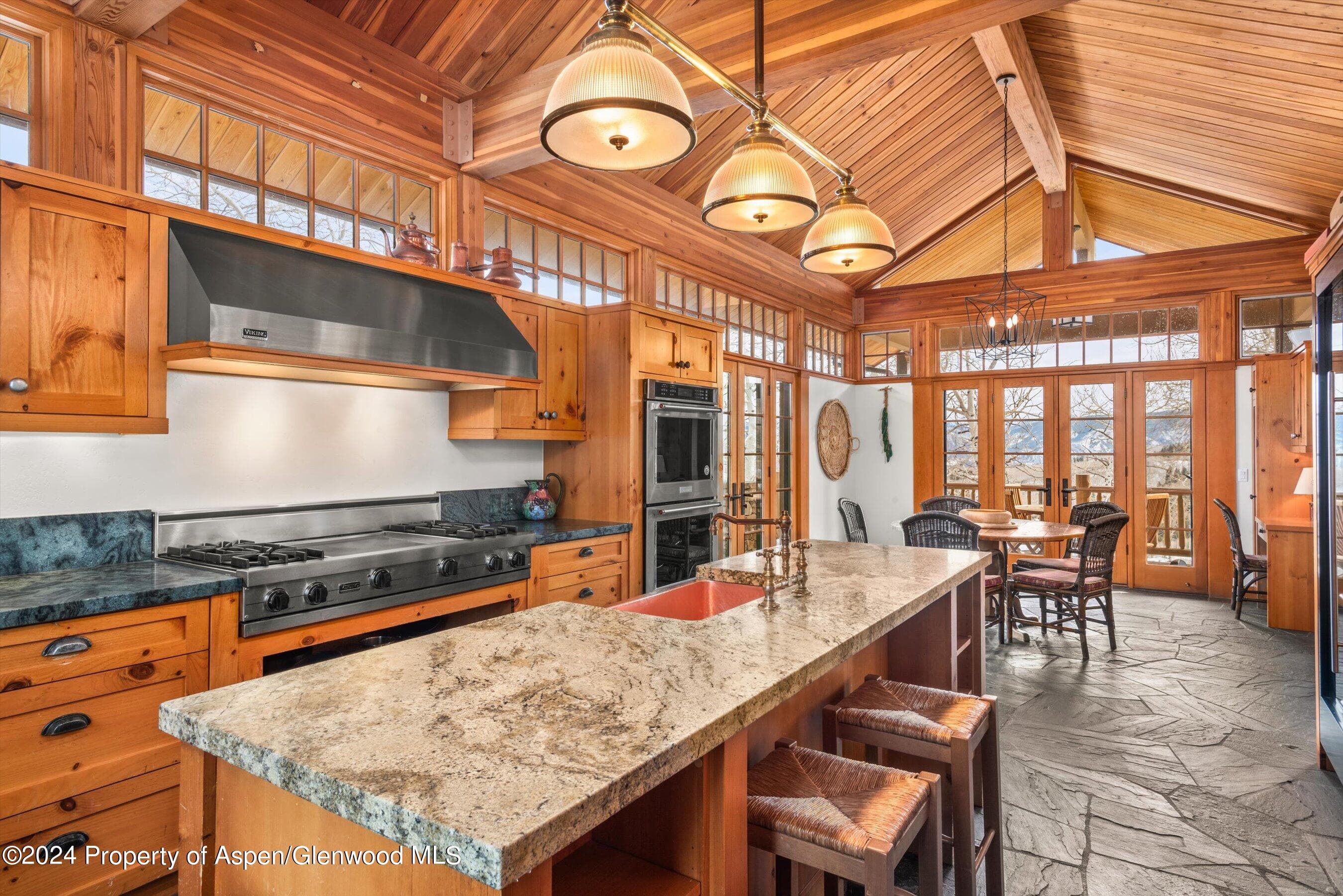 1614 Faraway Road - Photo 11