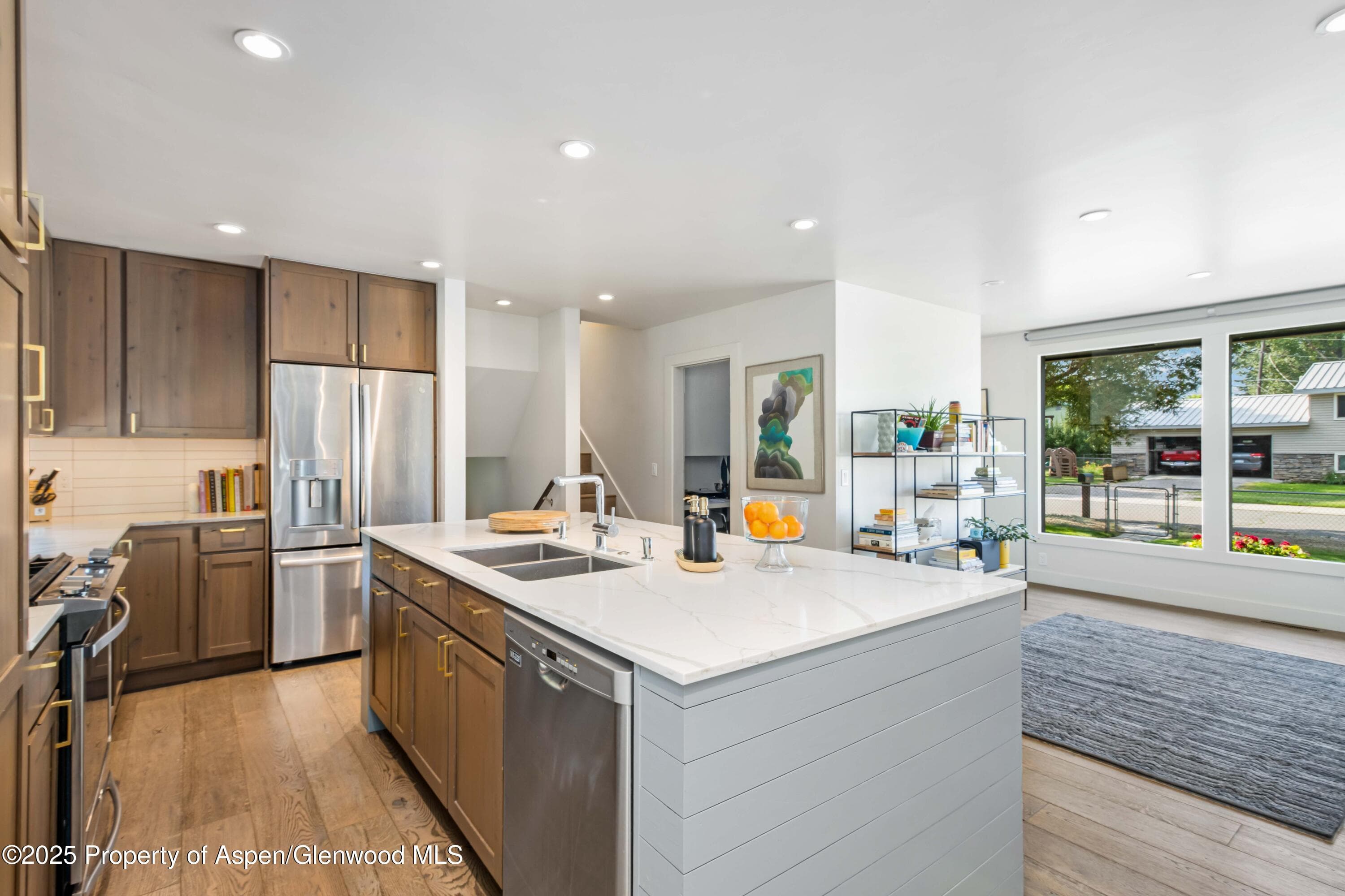 189 Capitol Avenue - Photo 6
