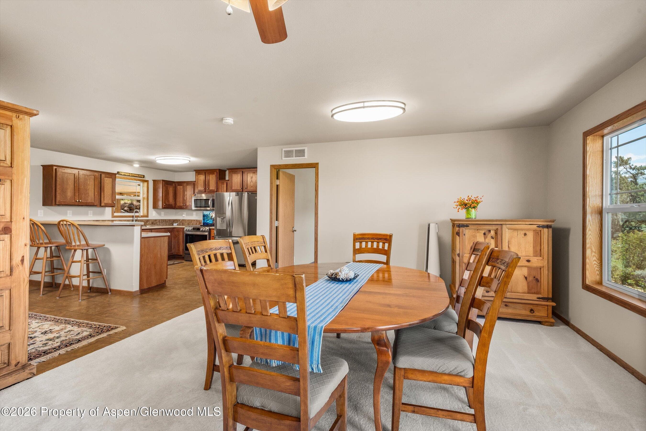 629 Hillcrest Drive - Photo 8