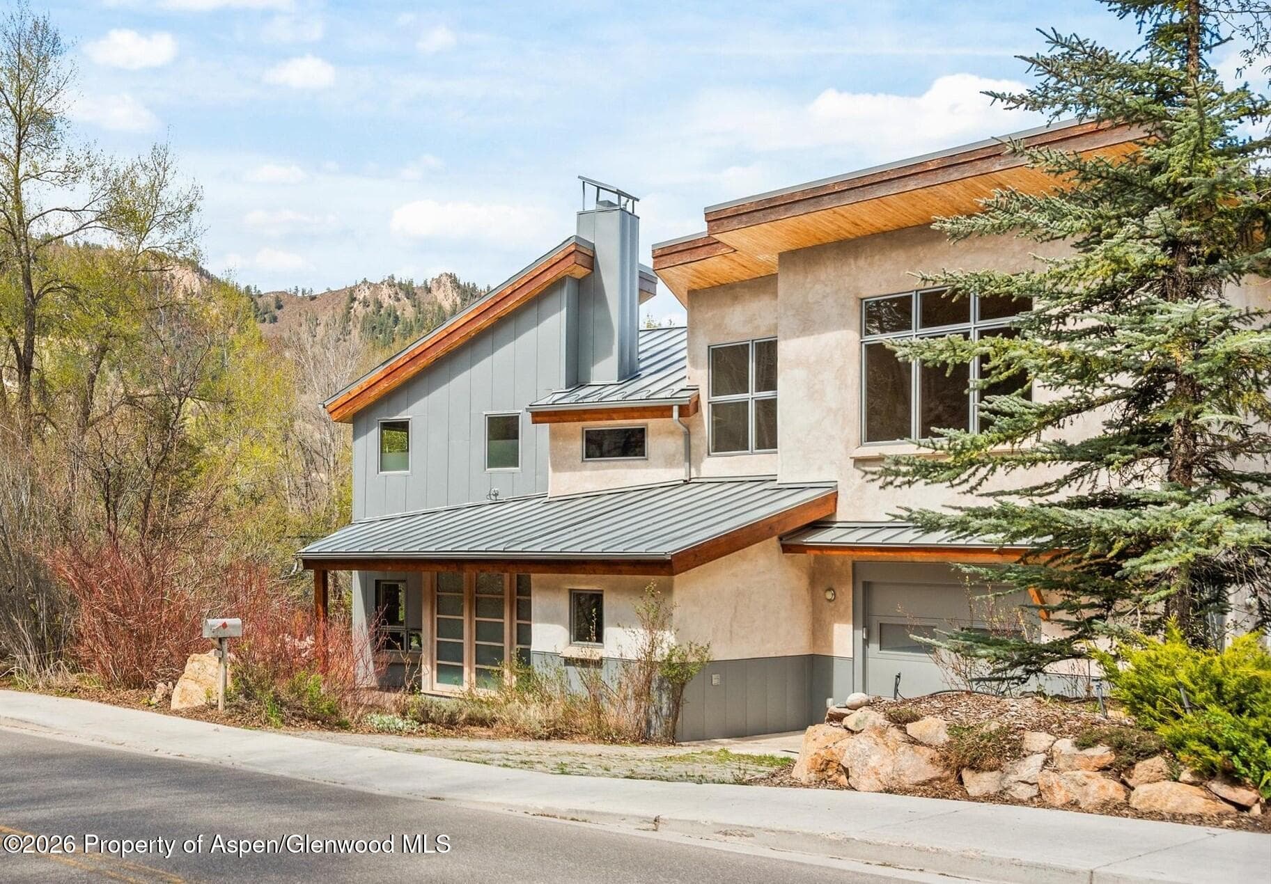 515 Park Circle, Aspen, CO 81611 - Photo 1