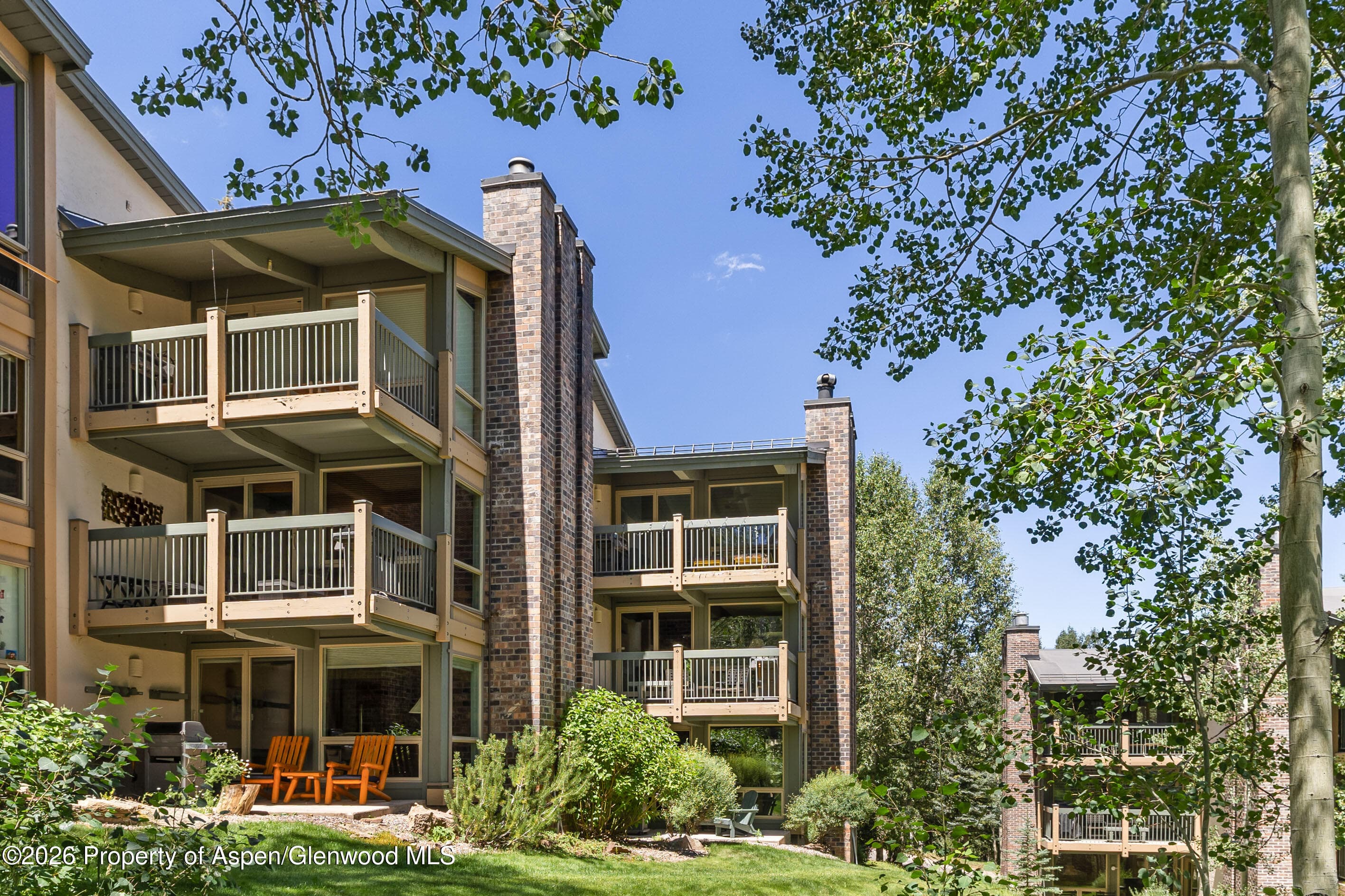 855 Carriage Way Slope 201 - Photo 2