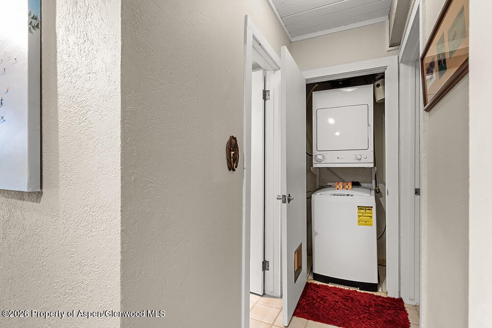 855 Carriage Way Summit 201 - Photo 10