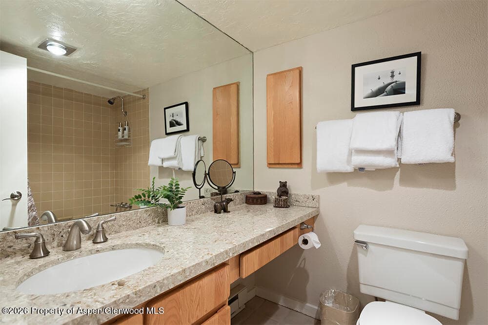 855 Carriage Way Summit 201 - Photo 12