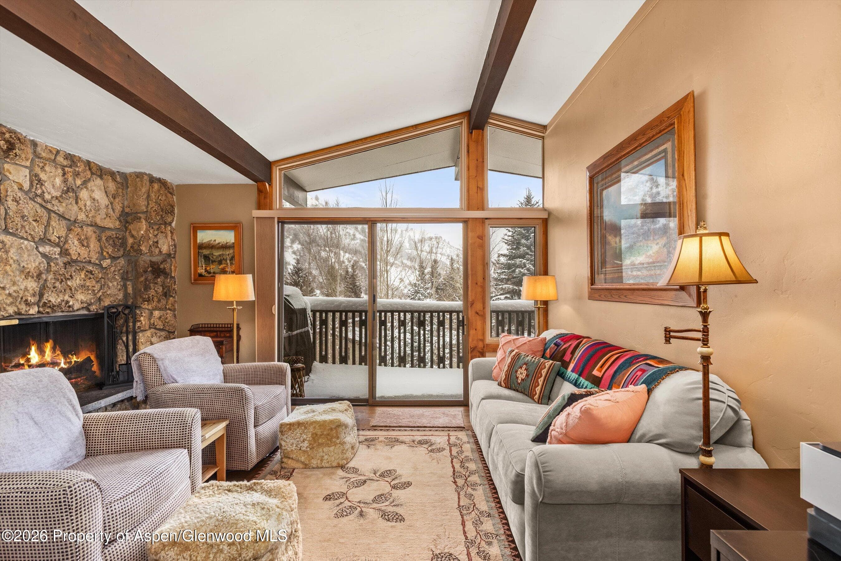 150 Carriage Way 33 - Photo 2