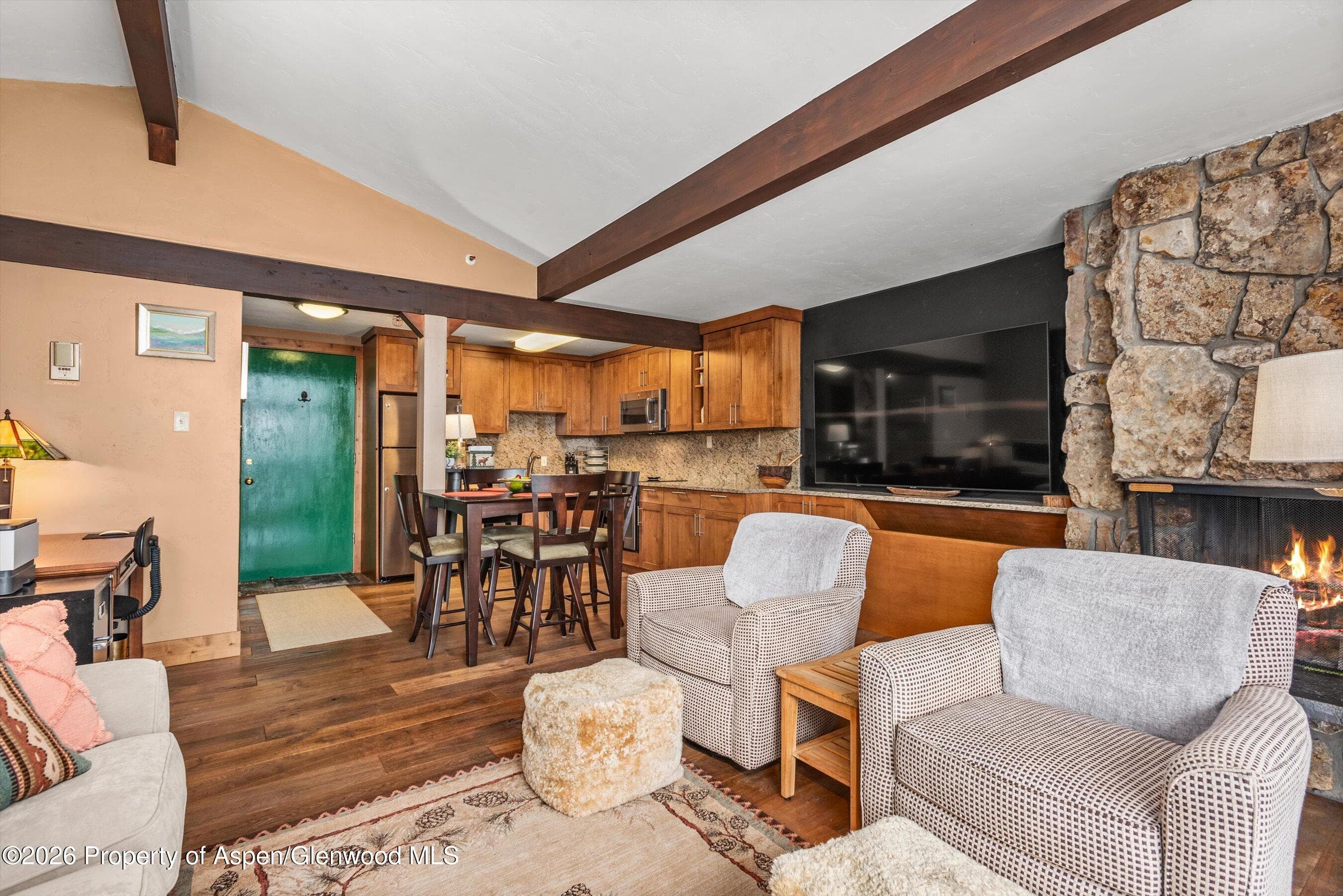 150 Carriage Way 33 - Photo 4