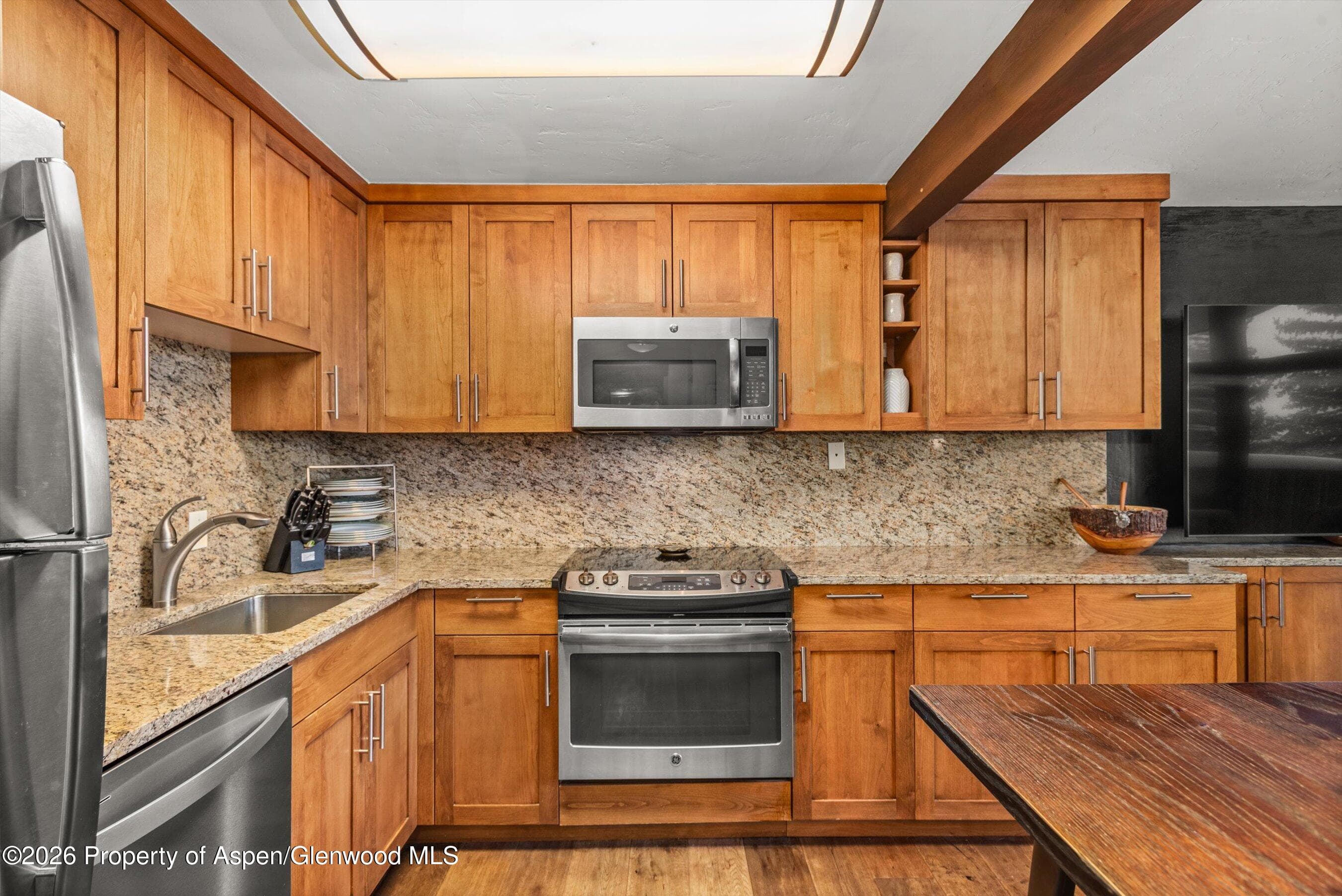150 Carriage Way 33 - Photo 6