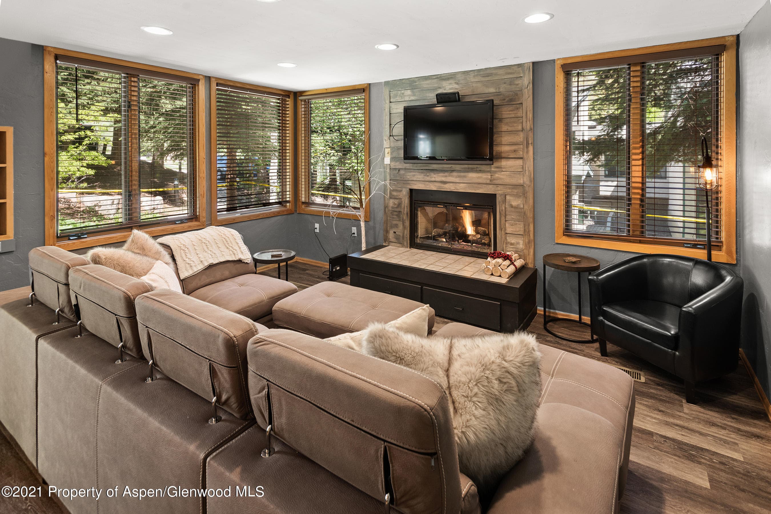 135 Carriage Way 10, Snowmass Village, CO 81615 - Photo 1
